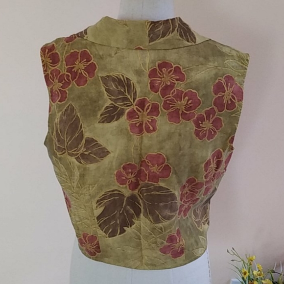 Tommy Bahama Vest. - Picture 2 of 5